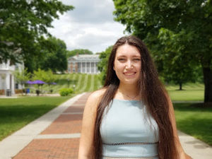 Meet your Posher, Michaela